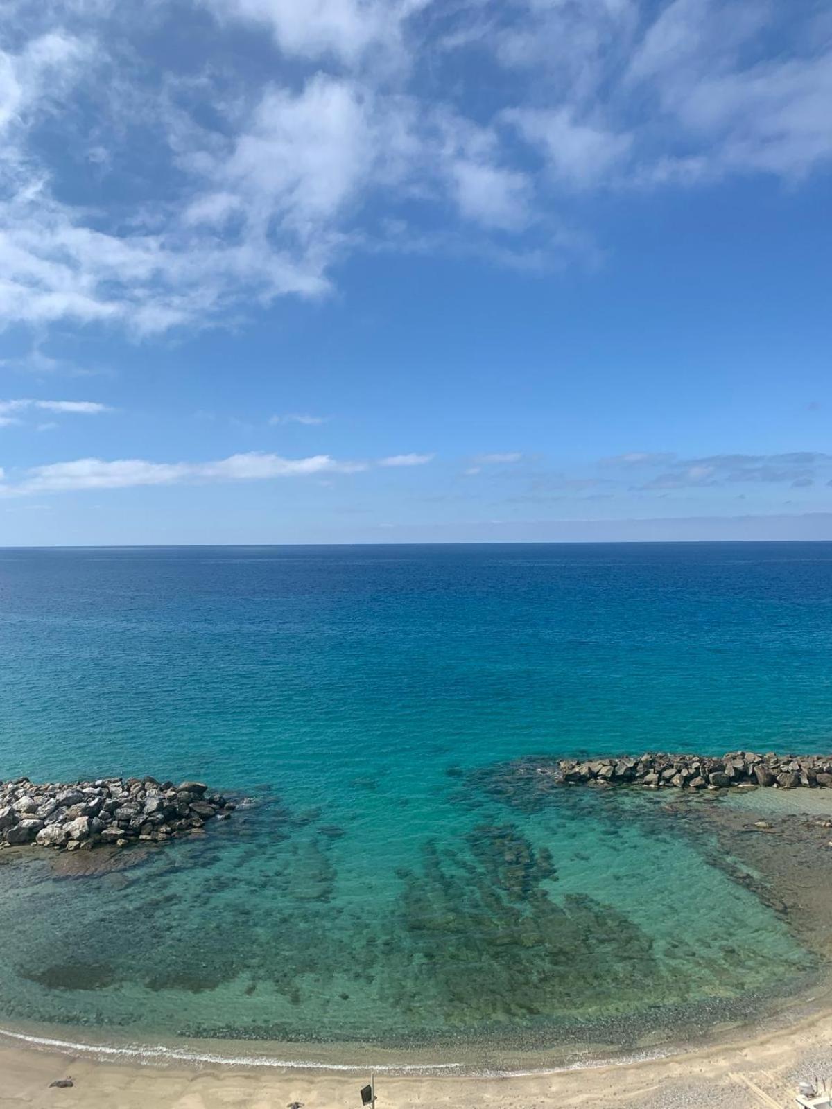 Appartamento sul mare con accesso privato spiaggia Pizzo  Esterno foto