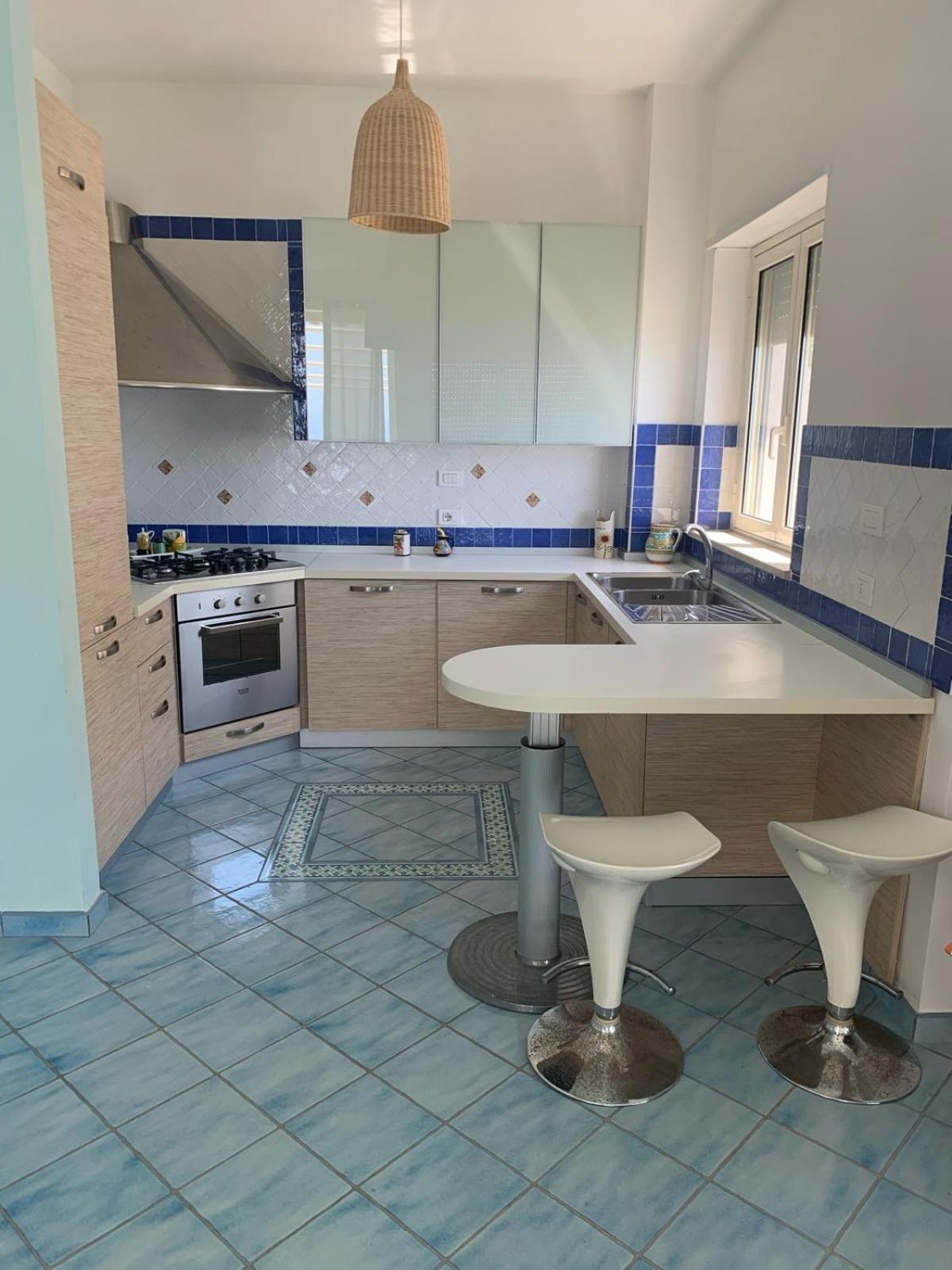 Appartamento sul mare con accesso privato spiaggia Pizzo  Esterno foto