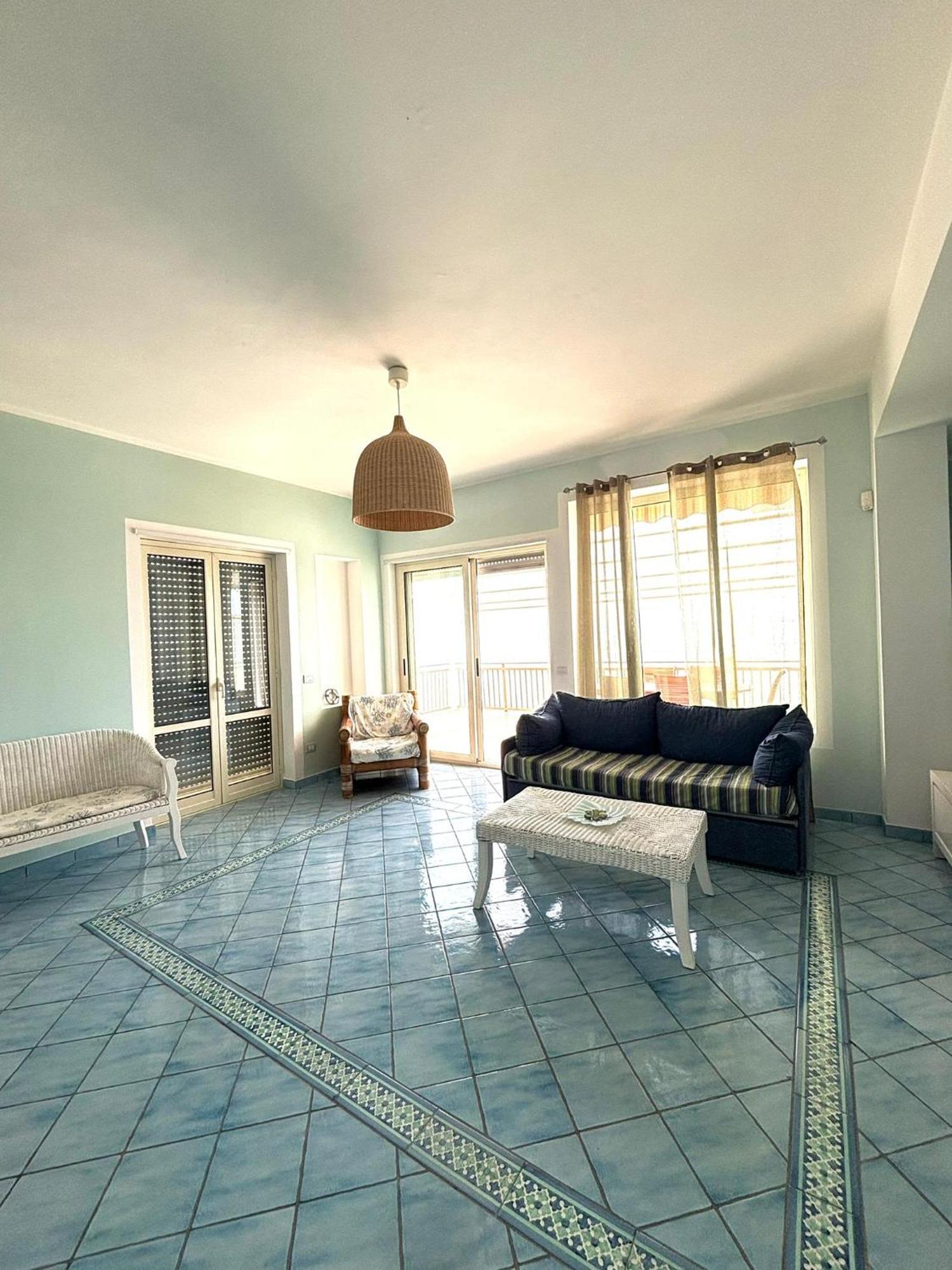 Appartamento sul mare con accesso privato spiaggia Pizzo  Esterno foto